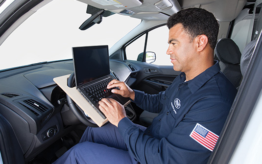 坦能公司会为服务技术人员提供虚拟培训